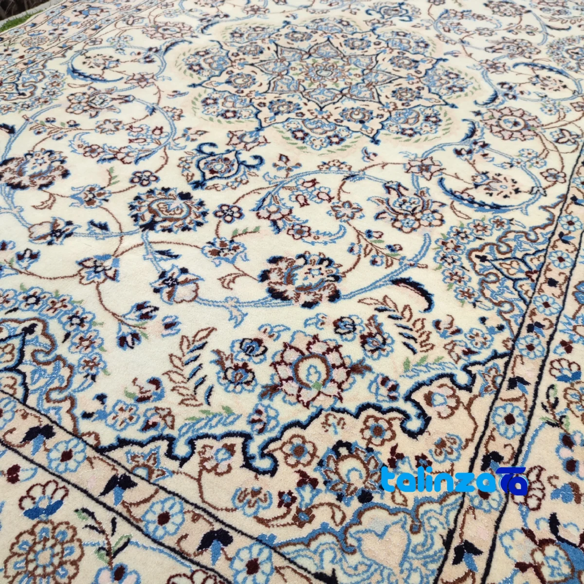 Hirad Handwoven Area Rug Elegant Design - Full spread showing overall layout