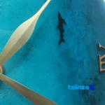 Resin Art Wall Clock Ocean Design number display clarity (Face view)