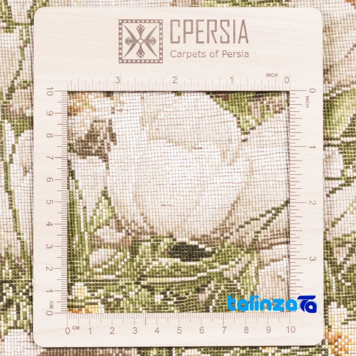 Detail view of Si Persia Handwoven Carpet Tulip in Copper Vase pile texture close-up