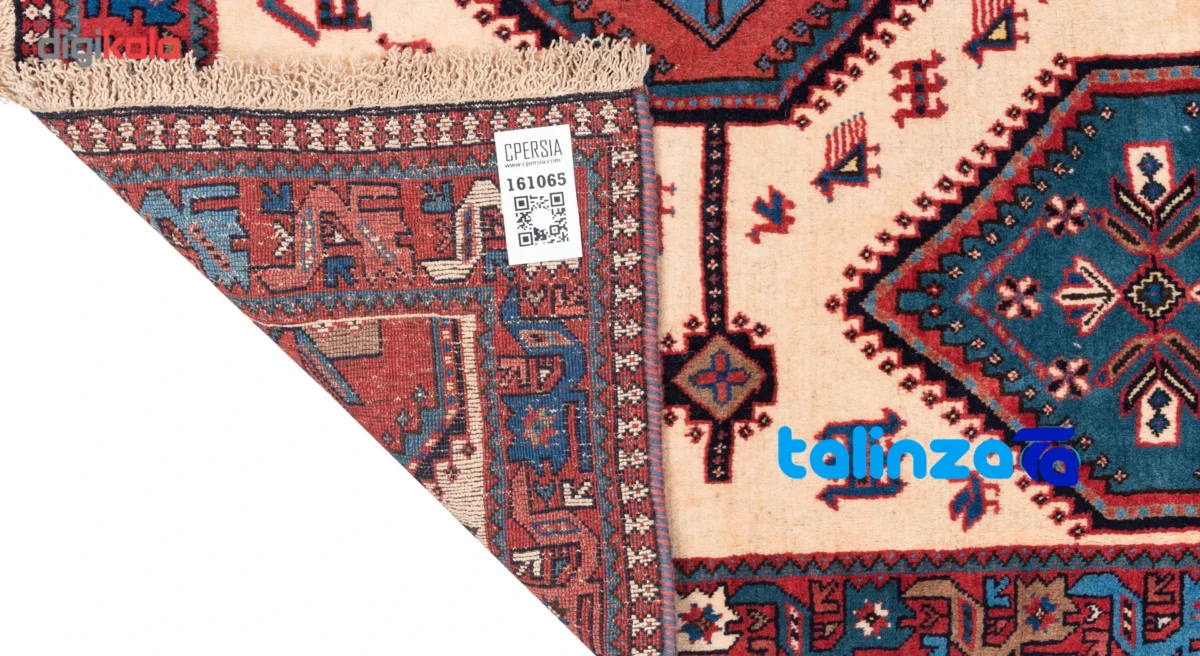 C Persia Handwoven Rug Geometric Design 112 x - Weave close-up showing material and craftsmanship
