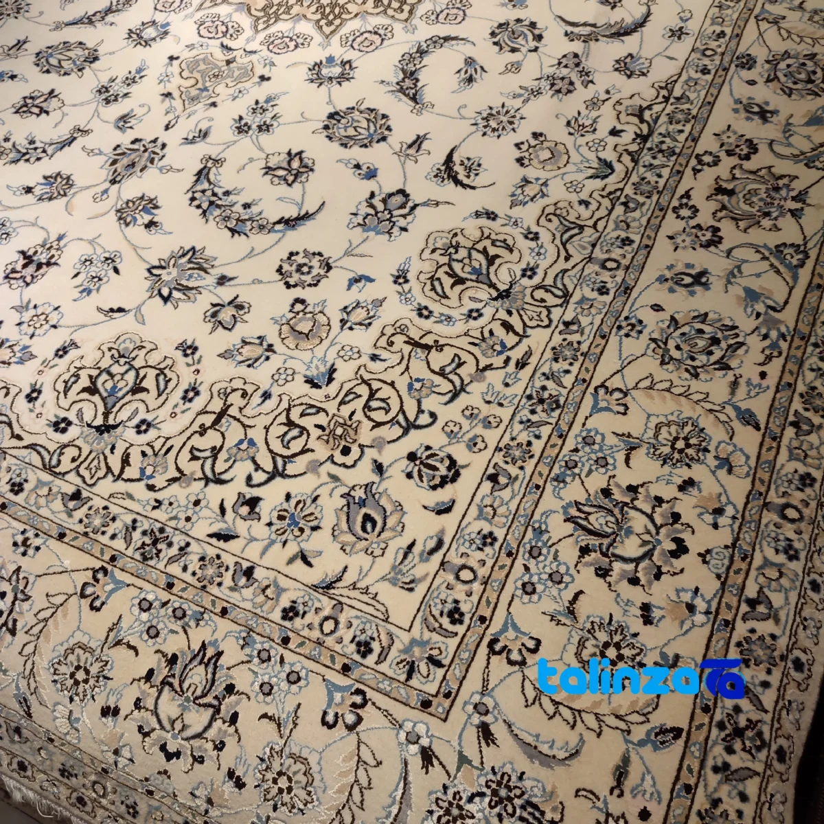 Raza Handmade Carpet Turkmen Nain Design 350x250x2 cm - Weave close-up showing material and craftsmanship