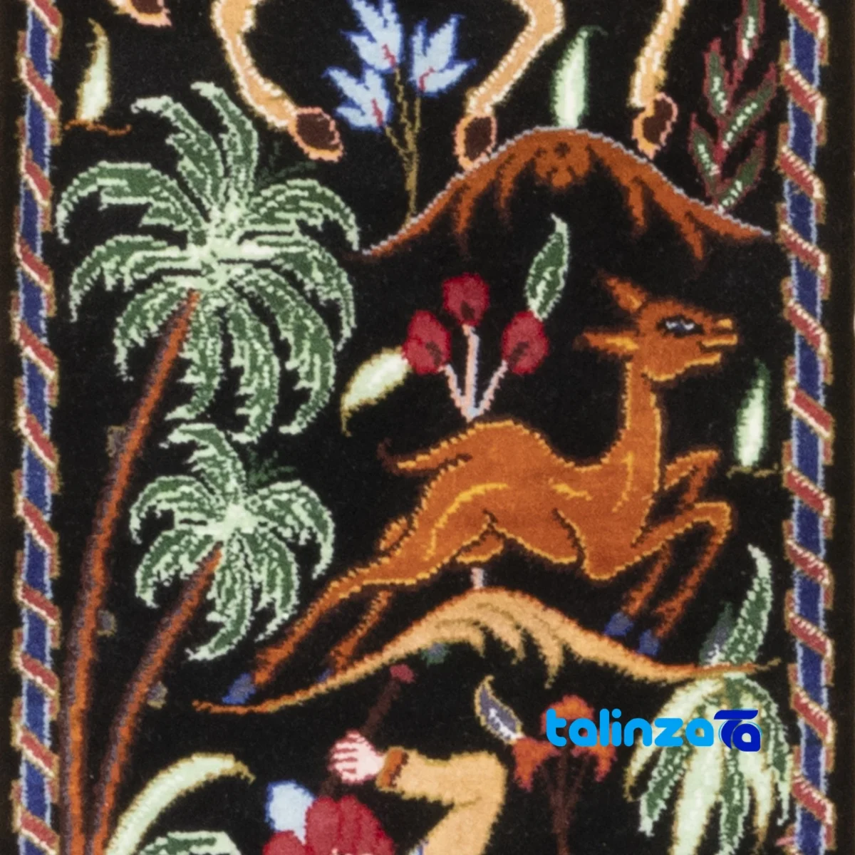 Edge view of Si Persia Handwoven Tapestry Hunting Scene border and finishing