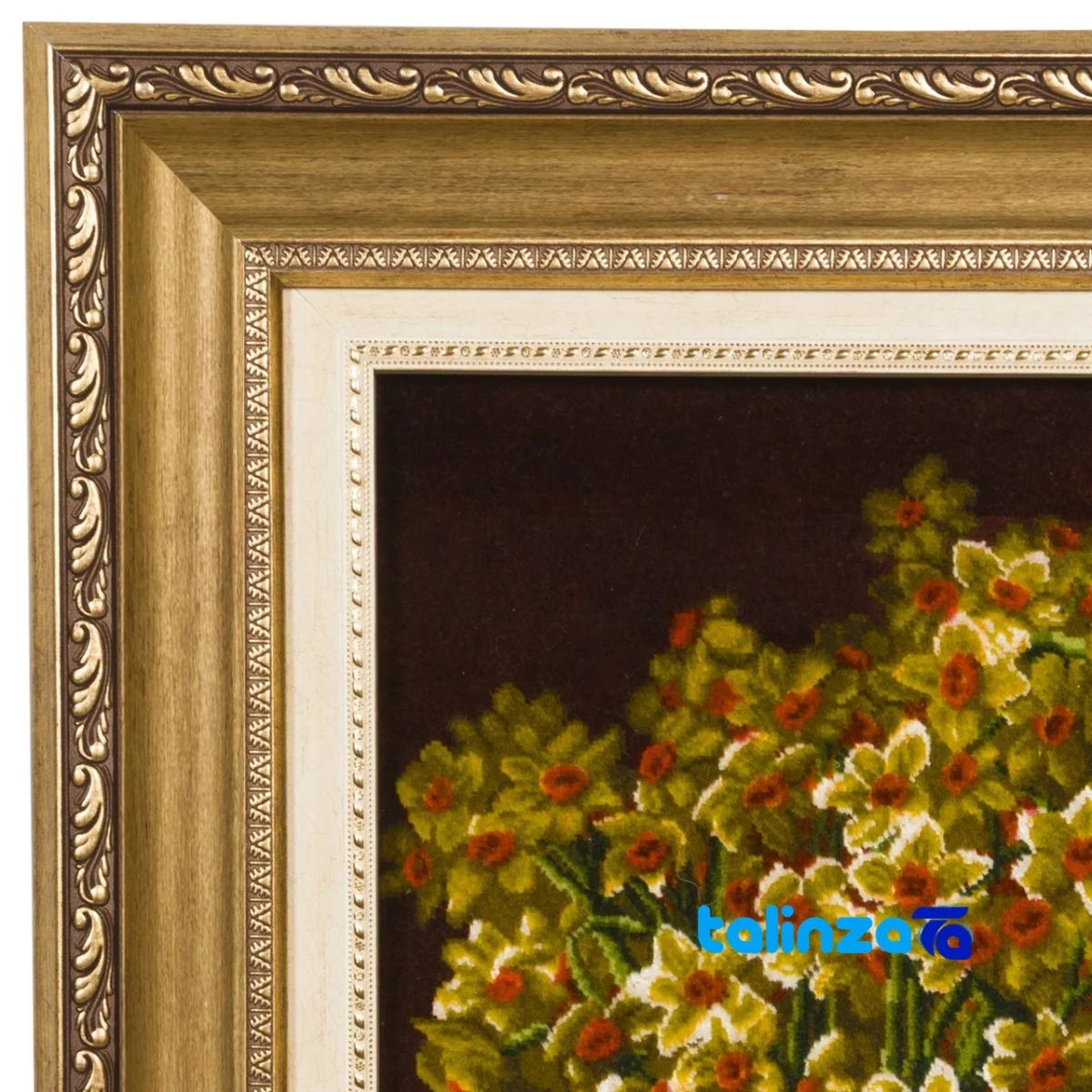 Detail view of Si Persia Handwoven Tapestry Narcissus Flower Design finish and material