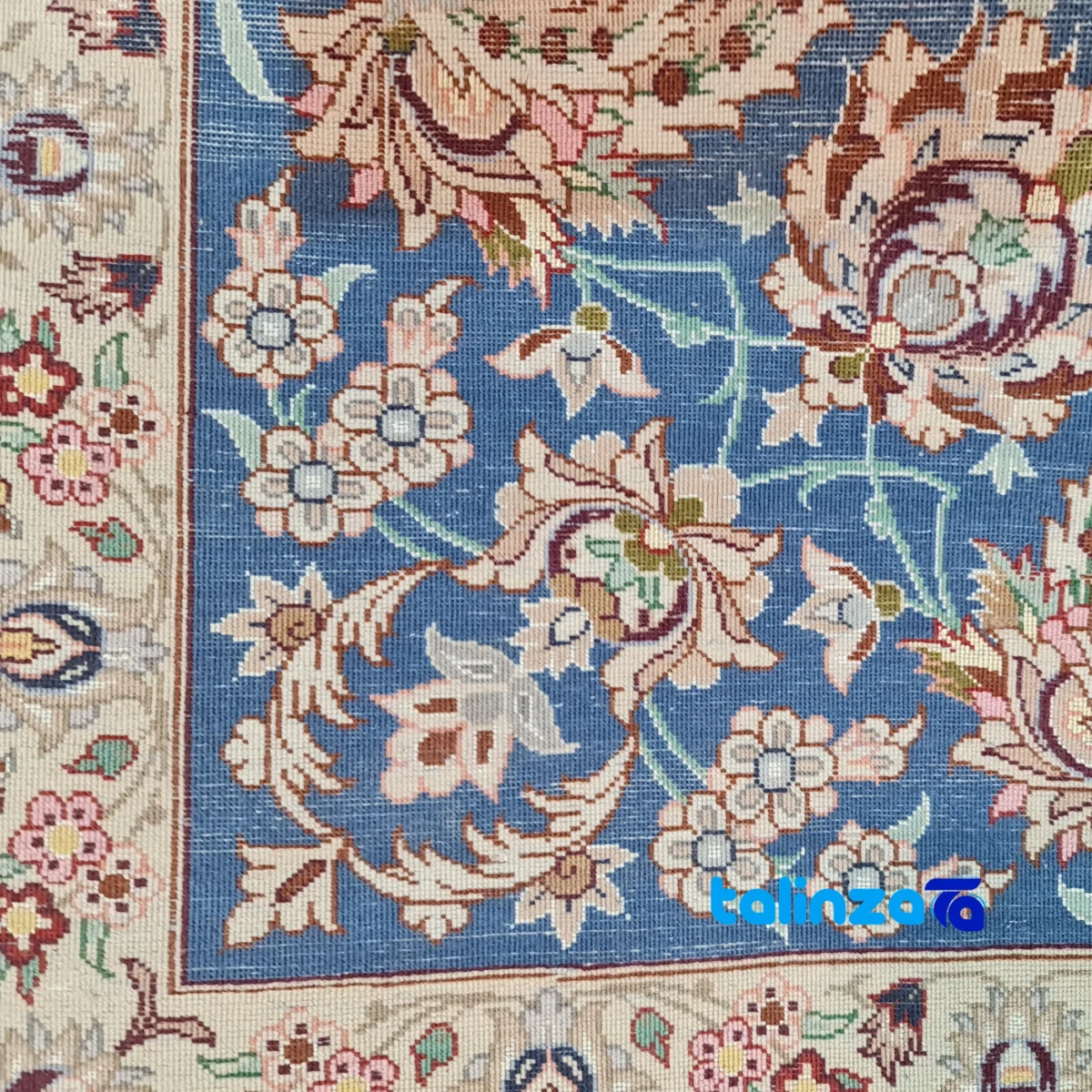 Davari Handwoven Carpet Isfahan Design - Corner detail showing binding and edges