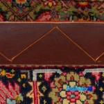 Corner detail of Si Persia Handwoven Rug Elegant Design 89x58x1 cm binding and edges