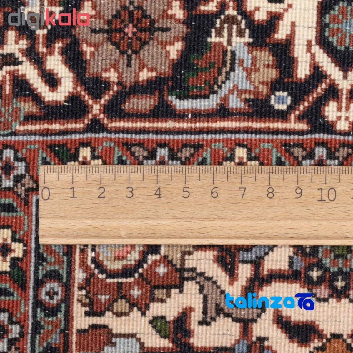 C Persia Handwoven Rug - Elegant Cream Design binding and edges (Corner detail)