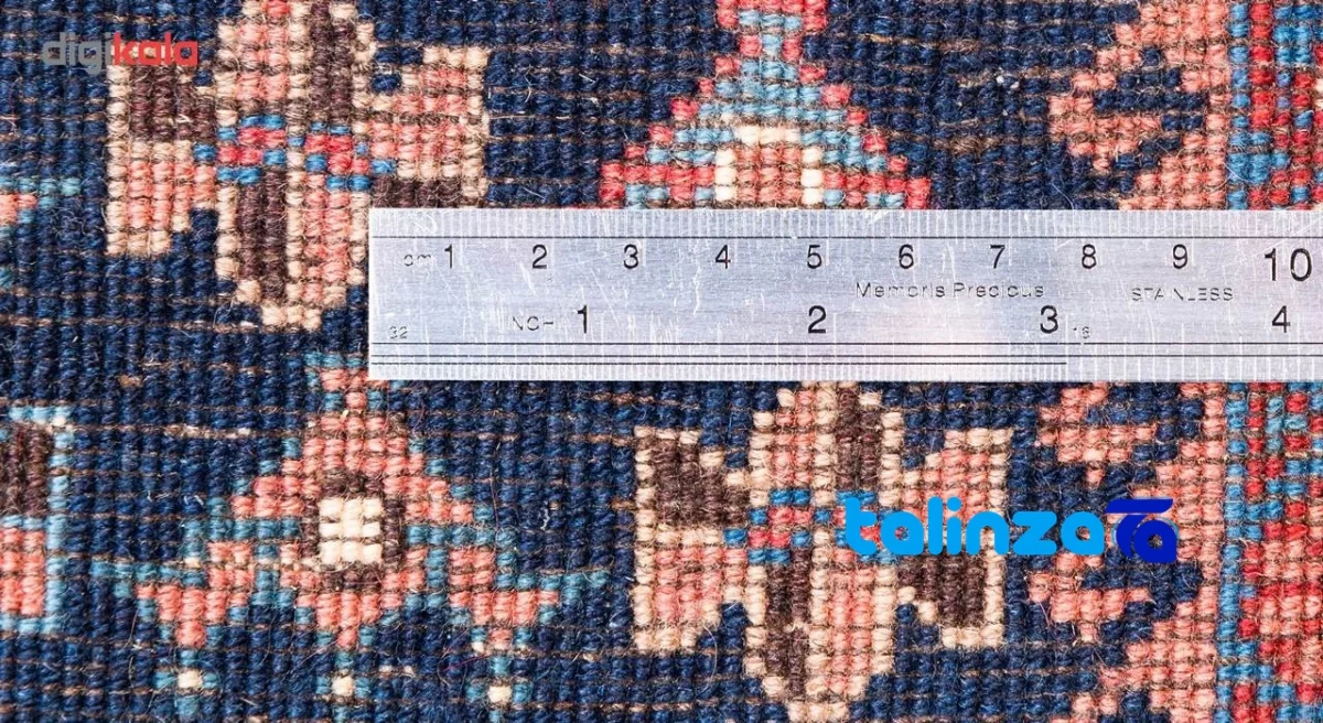 Si Persia Handwoven Carpet Red Elegant Design binding and edges (Corner detail)