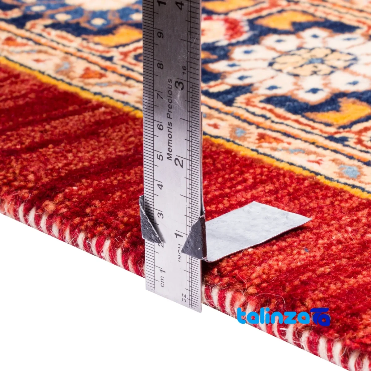 C Persia Handwoven Rug Luxurious Design binding and edges (Corner detail)