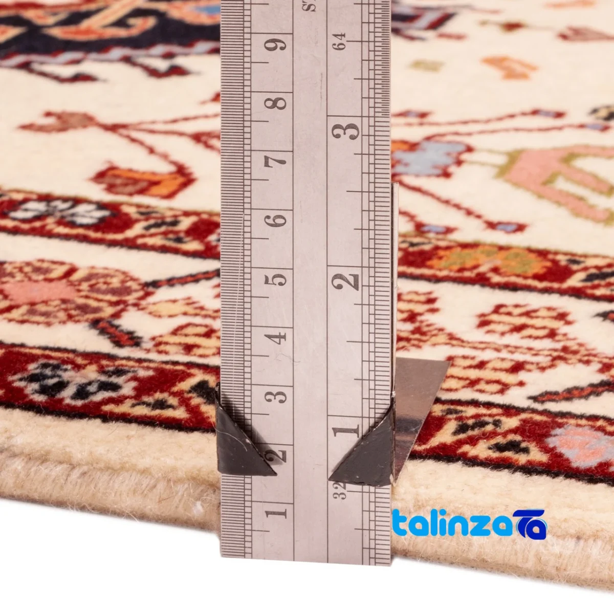 Corner detail of Caspian Handwoven Runner Rug Cream Design binding and edges