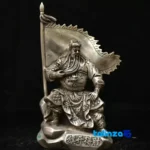 Guan Yu Bronze Statue Set Rock and Flag finish material detail view)