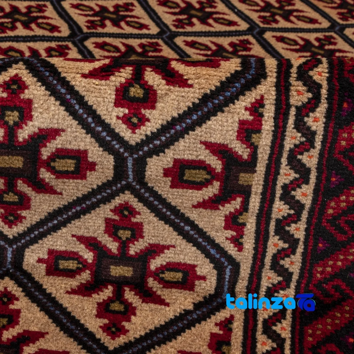 Si Persia Handwoven Rug Elegant Design floor placement example (Room setting)