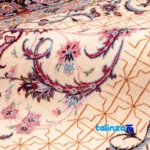 Se Persia Handwoven Rug Floral Design room styling and scale (In-room view)