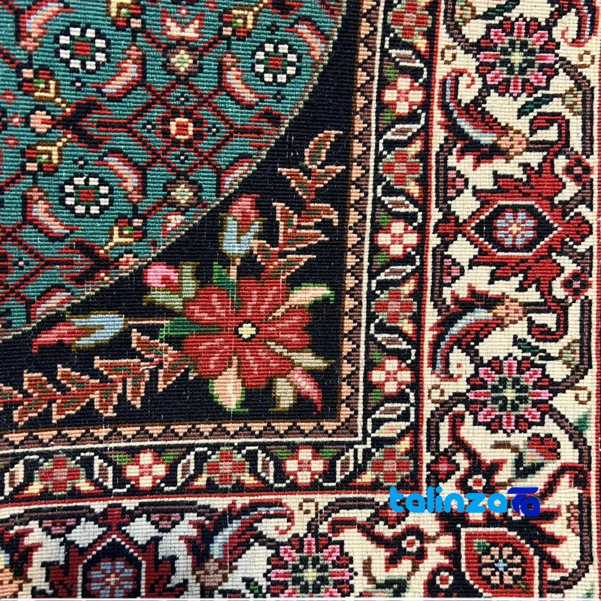 Bijar Handwoven Runner Fish Design Green profile and structure (Side view)