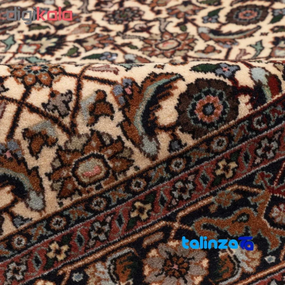 C Persia Handwoven Rug - Elegant Cream Design pattern and color tone (Top view)