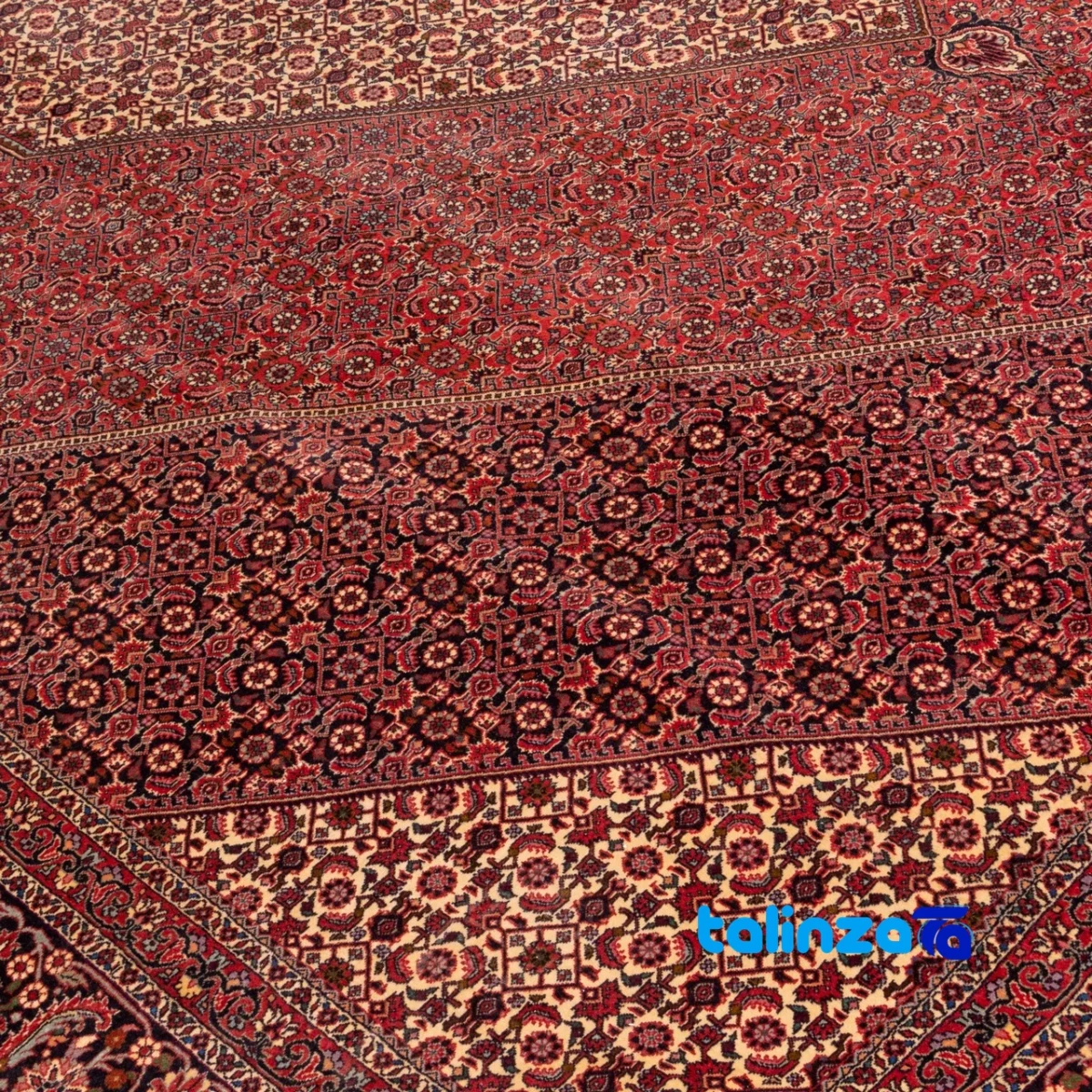 Full spread of Si Persia Handwoven Rug Luxurious Design overall layout