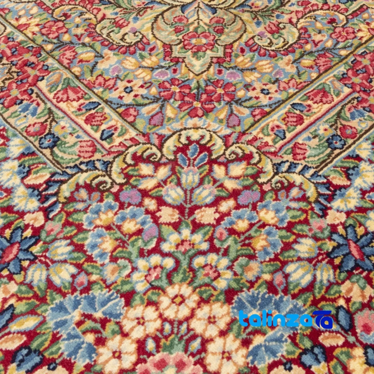 C Persia Handwoven Rug 11m2 Elegant Design 385x290x1 cm - Top view showing pattern and color tone